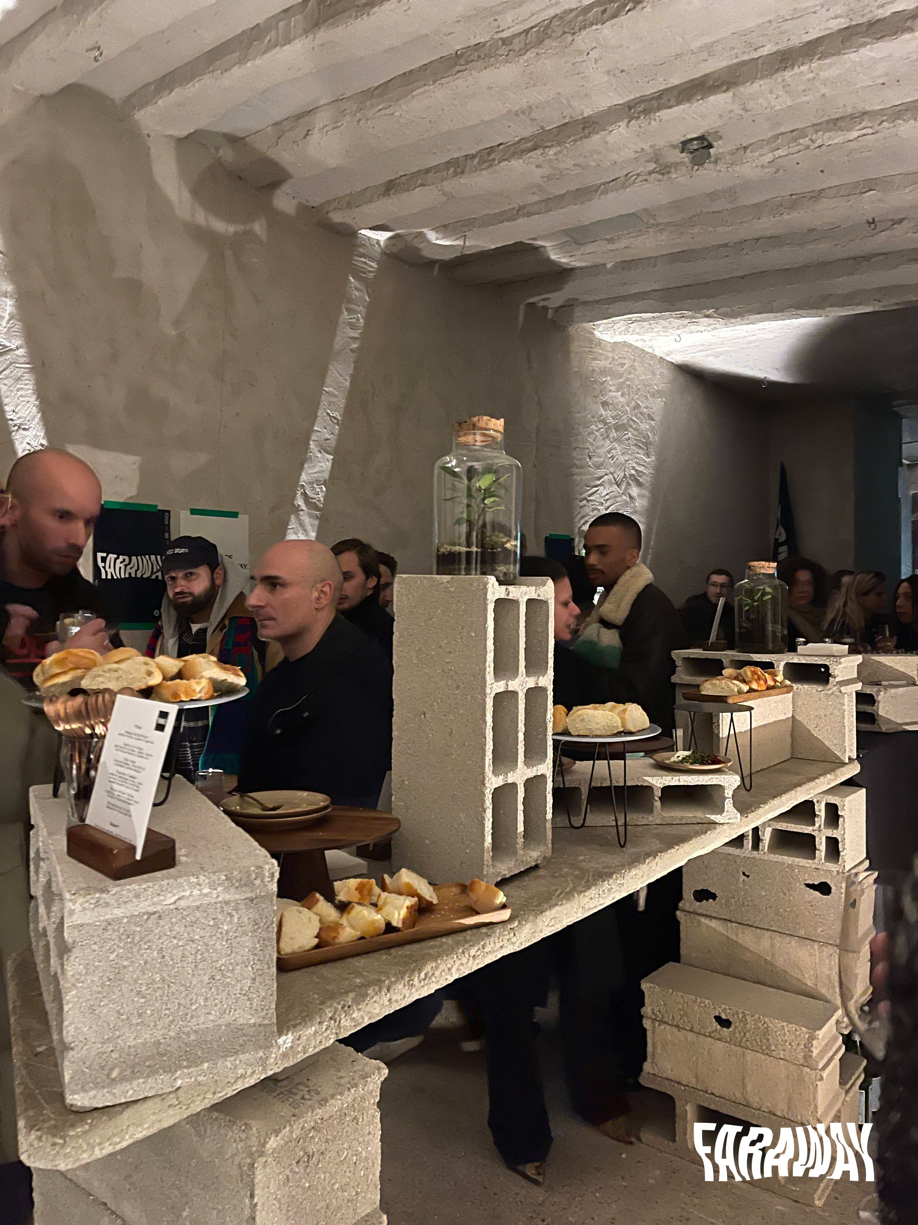 launch_party_faraway_015
