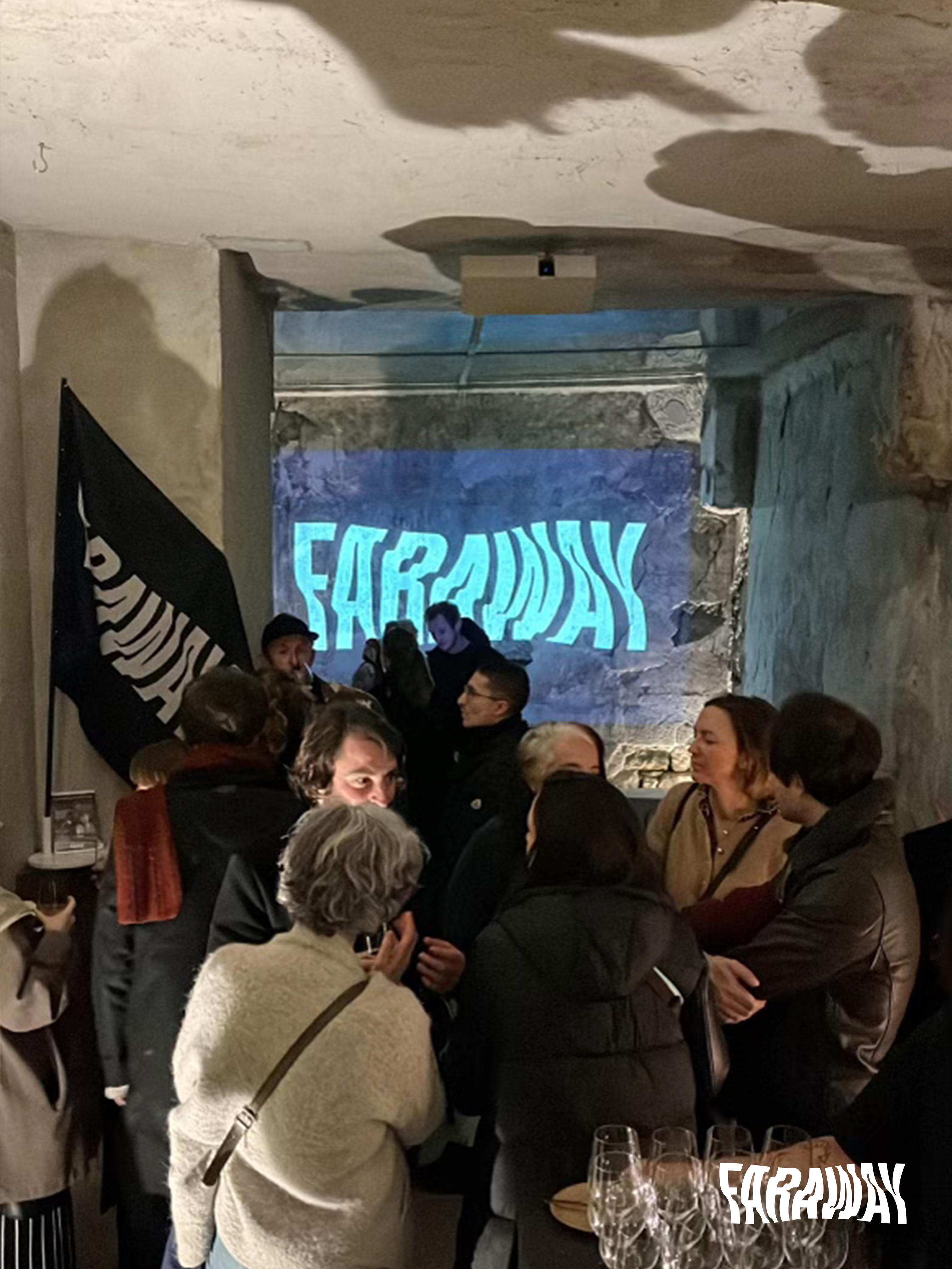 launch_party_faraway_021